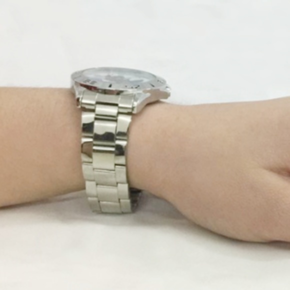 MLB St. Louis Cardinals Watch Stainless Steel - Picture 2 of 5